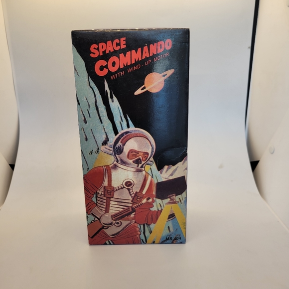 Vintage Tin Space Commando - Picture 2 of 2
